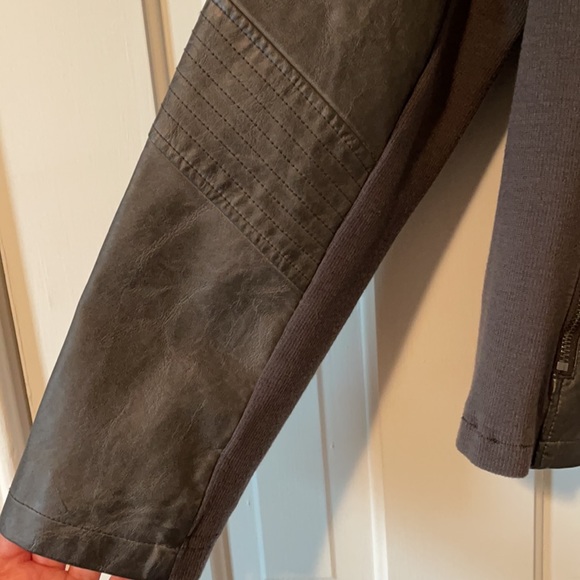 Maurices grey faux leather jacket - Picture 3 of 8
